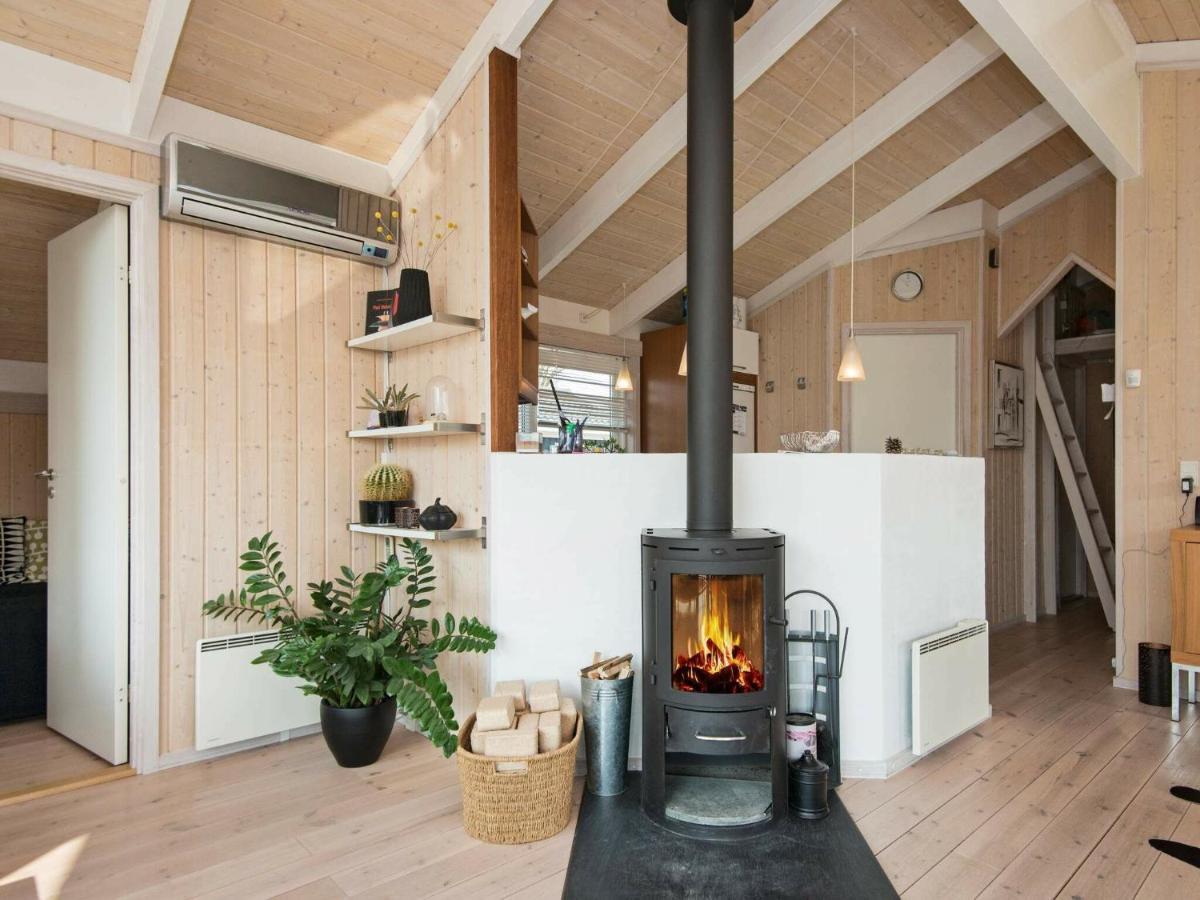 6 Person Holiday Home In Ebeltoft Exterior photo